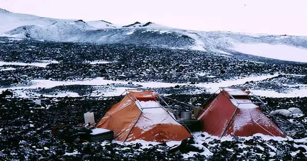 Field-camp-of-scientists-during-the-Antarctic-summer-c. 1965